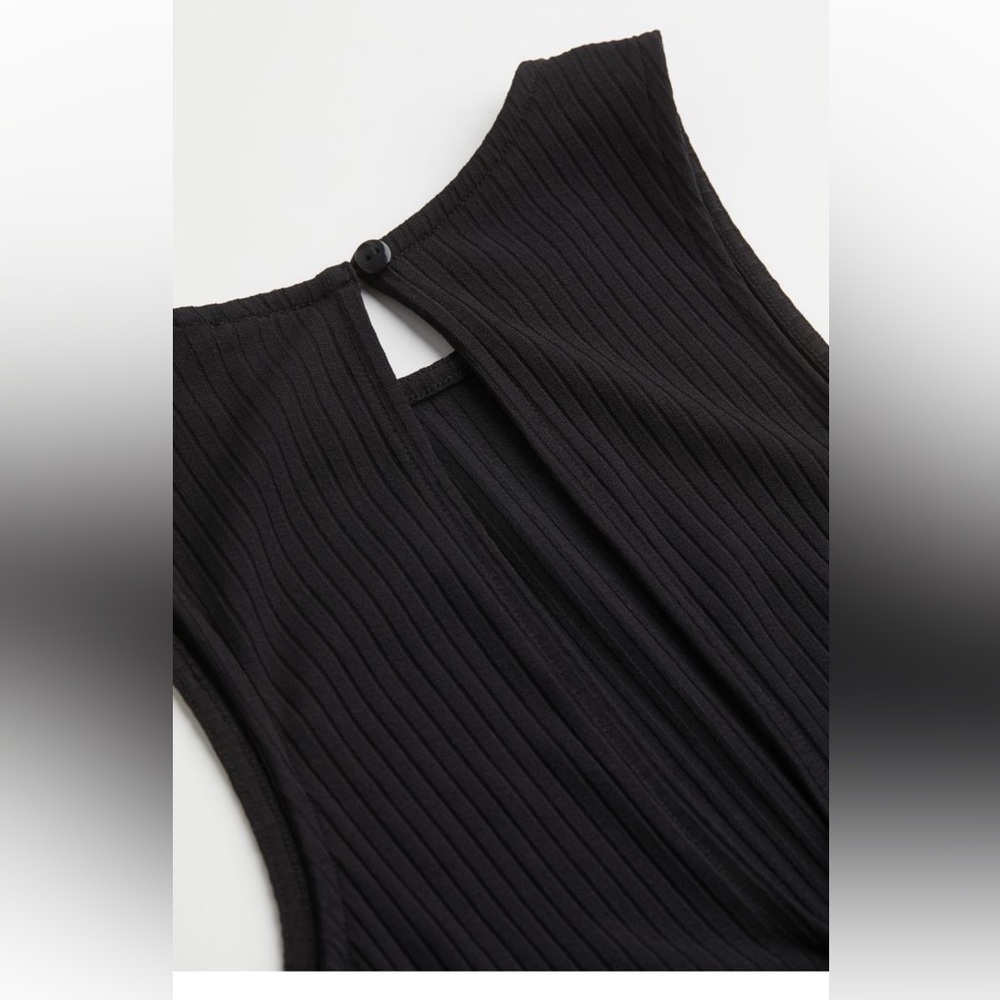 H&M Cut-Out Ribbed Jumpsuit - Picture 2 of 8